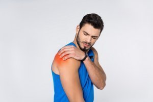 Разрыв связок плеча